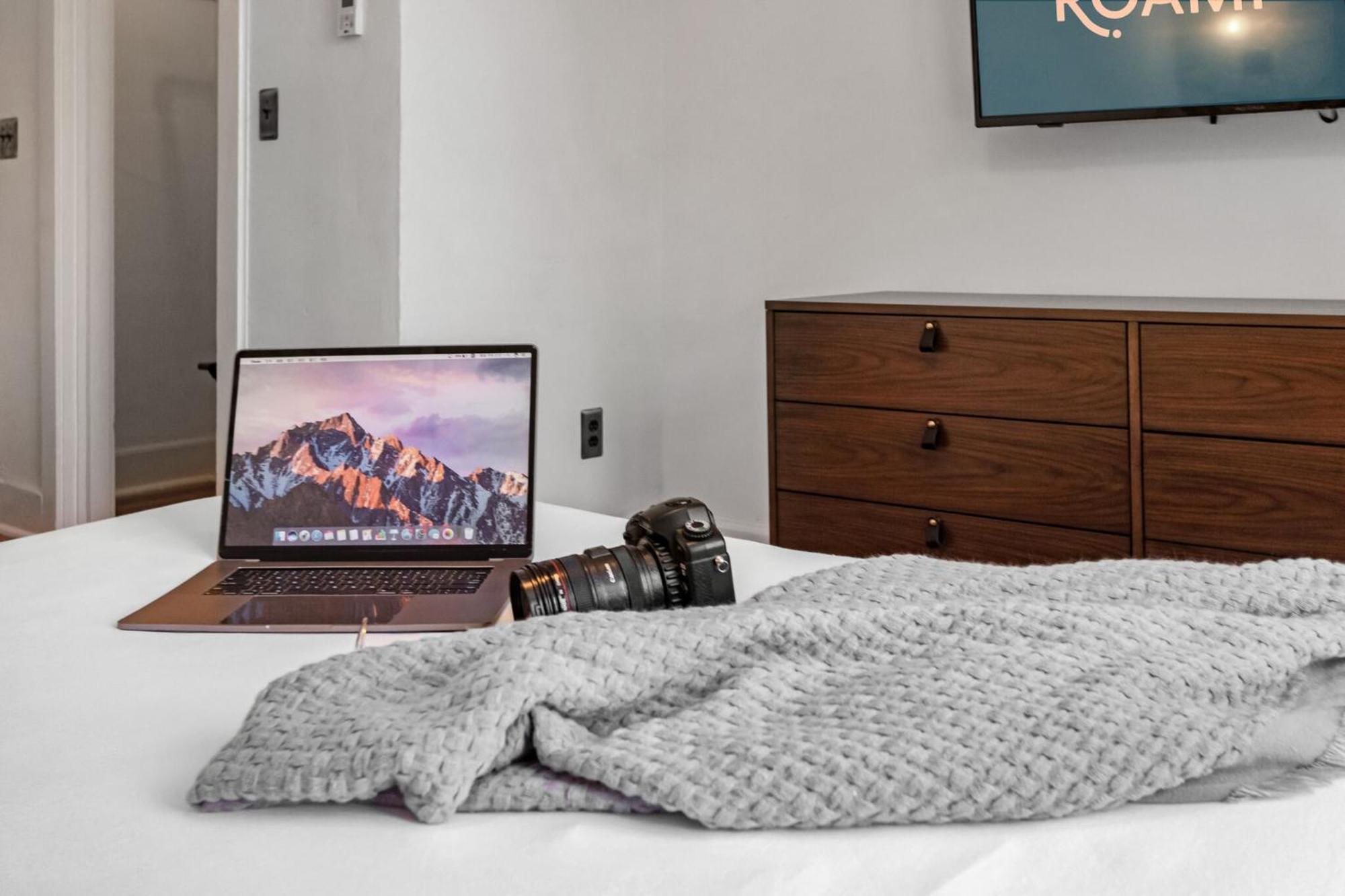Roami At Tower Hotel - Calle Ocho Маями Екстериор снимка